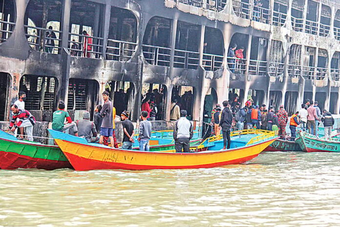 1766239337-9414a8f5b810972c3c9a0e2860c07532 সুগন্ধা নদীতে লঞ্চ অগ্নিকাণ্ডের ৪ বছর, বিচার পায়নি স্বজনরা