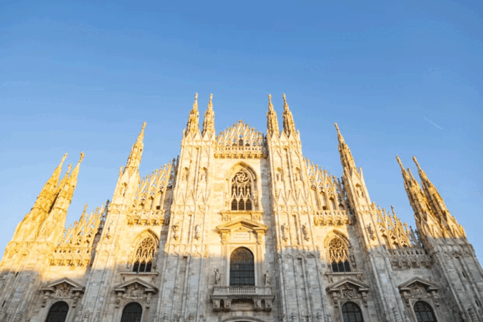 ইতালিতে মাদকবিরোধী অভিযানে গ্রেফতার ৩৮৪