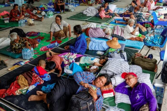 থাই সীমান্ত সংঘর্ষে কম্বোডিয়ায় বাস্তুচ্যুত পাঁচ লক্ষাধিক মানুষ