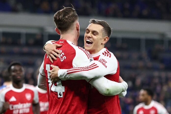 শীর্ষে ফিরেছে আর্সেনাল