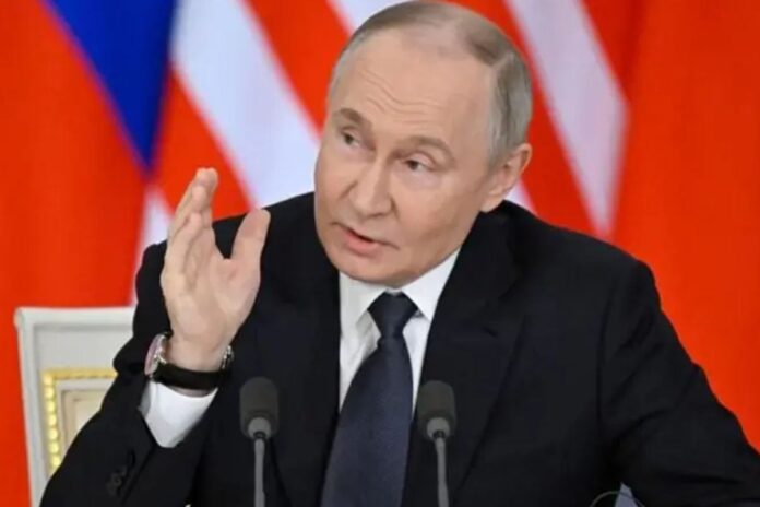 জেলেনস্কিকে ‘নির্বাচনকালীন’ যুদ্ধবিরতির প্রস্তাব পুতিনের