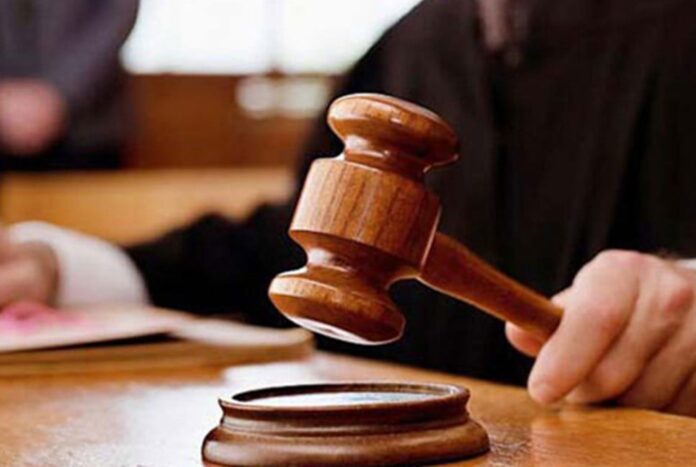 রাজস্ব বোর্ডের কর্মকর্তা মোরশেদ-শিহাবুলের দেশত্যাগে নিষেধাজ্ঞা