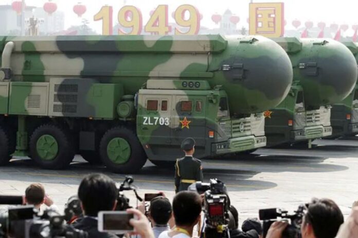 মঙ্গোলিয়া শতাধিক আন্তঃমহাদেশীয় ক্ষেপণাস্ত্র লোড করেছে চীন, অস্বীকার বেইজিংয়ের