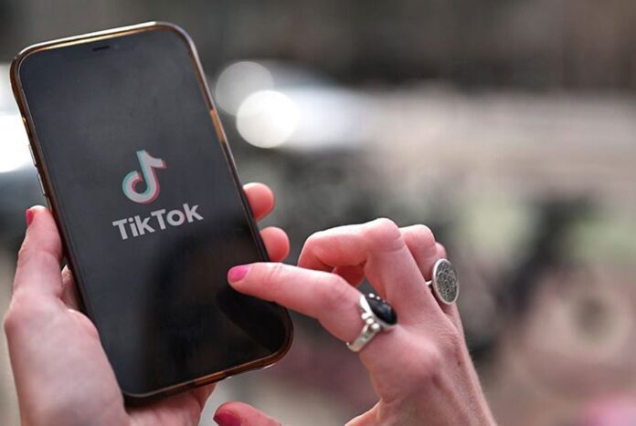 1766544132-b54eda364c09b356145d01df9e1c91dc যুক্তরাষ্ট্রে টিকটকের নতুন চুক্তি, নিরাপত্তা বাড়বে নাকি গুরুত্ব হারাবে?
