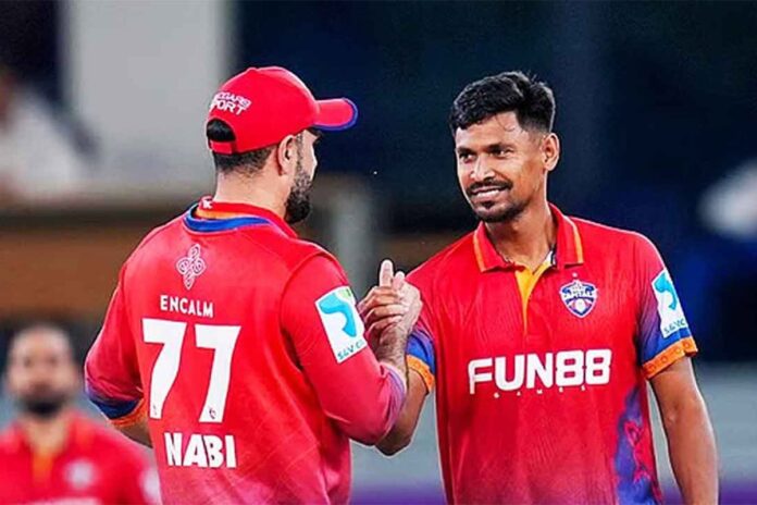 আইএল টি–টোয়েন্টি: তাসকিনদের থামিয়ে প্লে অফে এক পা মোস্তাফিজদের