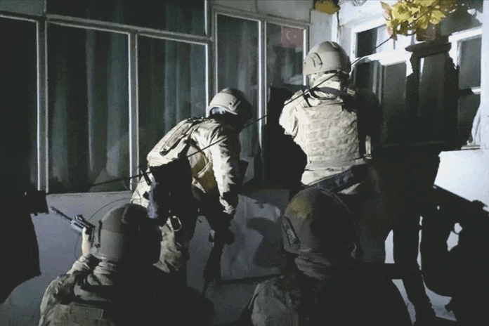 তুরস্কে ৩৫৭ সন্দেহভাজন আইএস গ্রেফতার