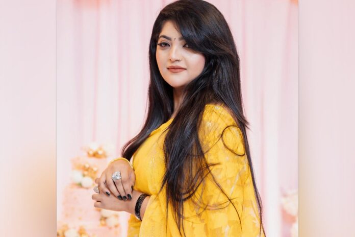 দাম্পত্য জীবনের ইতি টানলেন সালমা