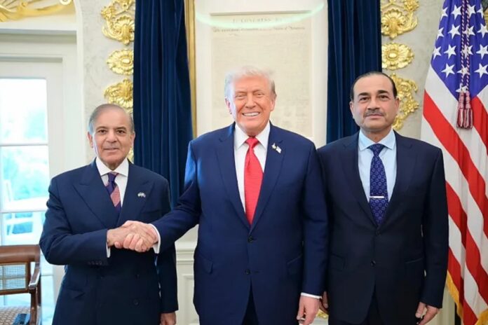 1767174780-156005c5baf40ff51a327f1c34f2975b যেভাবে ট্রাম্পের ‘প্রিয় ফিল্ড মার্শাল’ হলেন আসিম মুনির