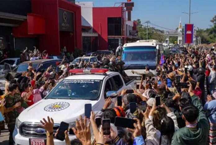 1767175369-977d279b37b358a3dc3c66c4392d1838 ১৮ কম্বোডিয়ান সেনাকে মুক্তি দিলো থাইল্যান্ড