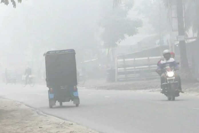 কুড়িগ্রামে তীব্র ঠাণ্ডায় স্থবির জনজীবন, তাপমাত্রা নেমে ১২.৭ ডিগ্রি