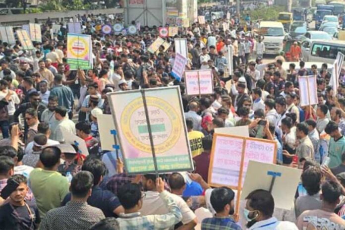 দেশব্যাপী অনির্দিষ্টকালের জন্য মোবাইল ফোনের দোকান বন্ধের ঘোষণা