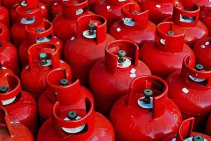 1767521170-ef5f4ce4fe5da3dc63d1c607a0879596 প্রতি সিলিন্ডারে ৫৩ টাকা বাড়ল এলপি গ্যাসের দাম