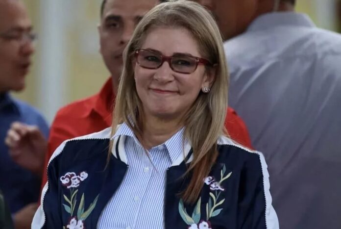 মাদুরোর স্ত্রীর সিনেমাটিক উত্থান, রহস্যময় জীবন