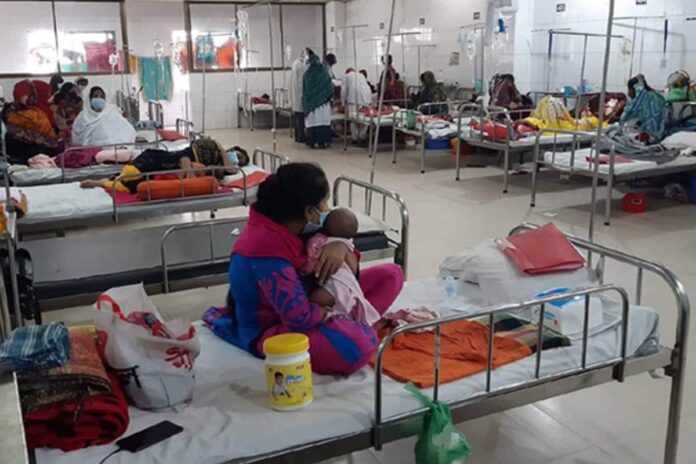 1767589525-672c6649f6b948544aa209483bd6f25f হাসপাতালে বাড়ছে ঠান্ডাজনিত রোগীর চাপ