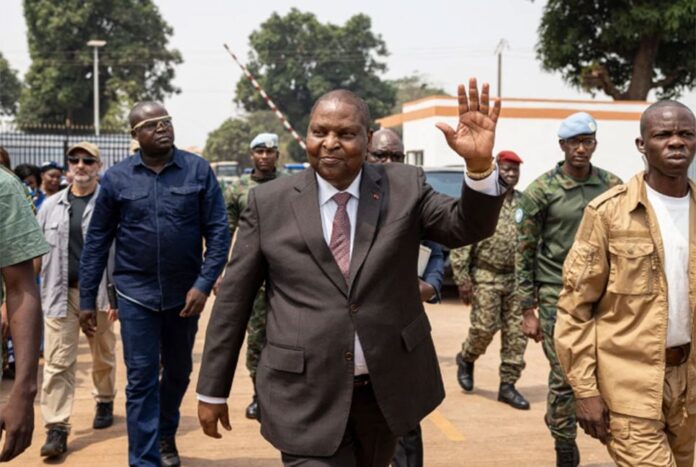 তৃতীয় মেয়াদে মধ্য আফ্রিকা প্রজাতন্ত্রের প্রেসিডেন্ট তোয়াদারা