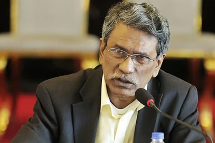 সরকারের ফ্যাসিস্ট হওয়ার পথ বন্ধ করতেই গণভোট : আলী রীয়াজ