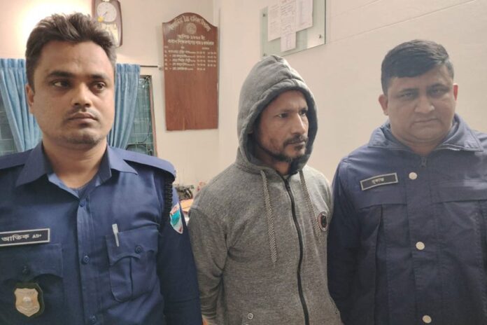 1767972695-463adb6c3f221ff05d8779b006f26a53 যশোরে নিয়োগ পরীক্ষায় নকল করায় আটক দুই, ডিজিটাল ডিভাইস উদ্ধার