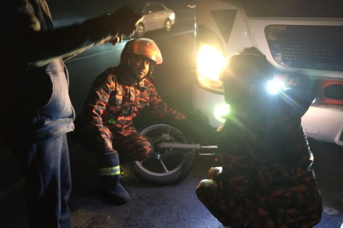 ঢাকা–মাওয়া এক্সপ্রেসওয়েতে বাসচাপায় দুইজন নিহত