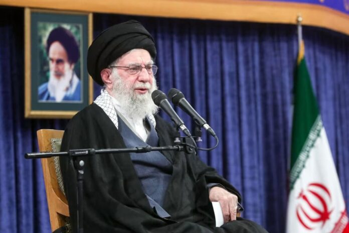 ইরান চালায় কারা, নেপথ্যে ক্ষমতার আসল ছবি যা…