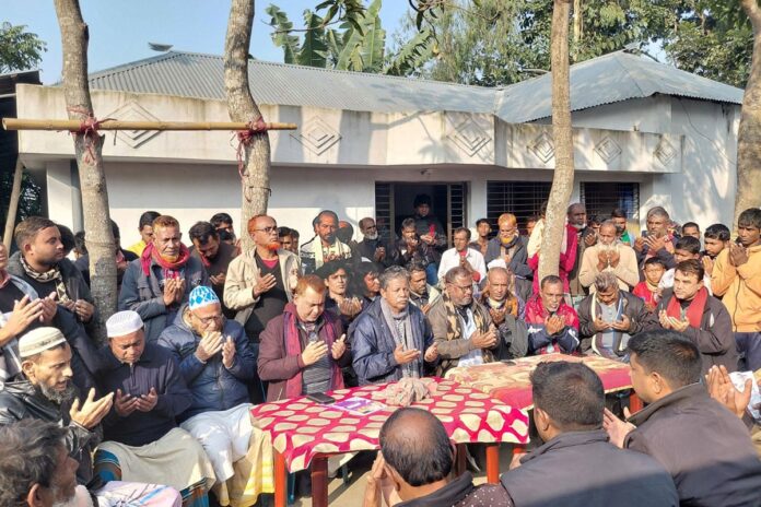 1768053294-18da4e68ad4555eeae6dabd712c30bc6 খালেদা জিয়ার রুহের মাগফিরাত কামনায় সাঘাটায় দোয়া