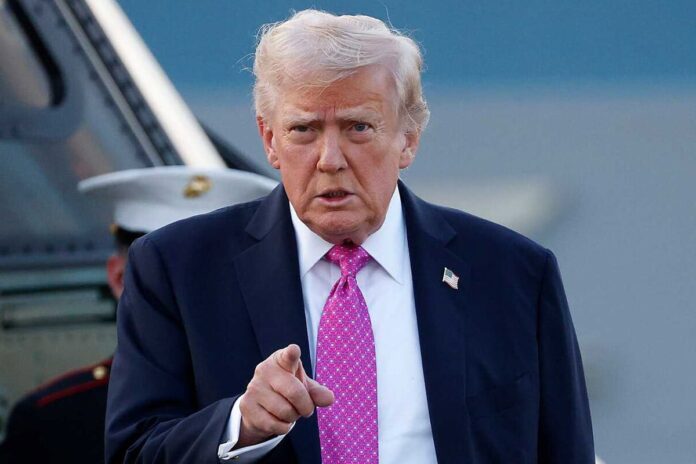 স্বাধীনতার স্বপ্ন দেখছে ইরান, সহায়তার জন্য প্রস্তুত যুক্তরাষ্ট্র: ট্রাম্প