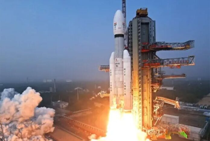 মহাকাশ অভিযানে বড় ধাক্কা, যান্ত্রিক ত্রুটিতে নিয়ন্ত্রণ হারাল ভারতের স্যাটেলাইট
