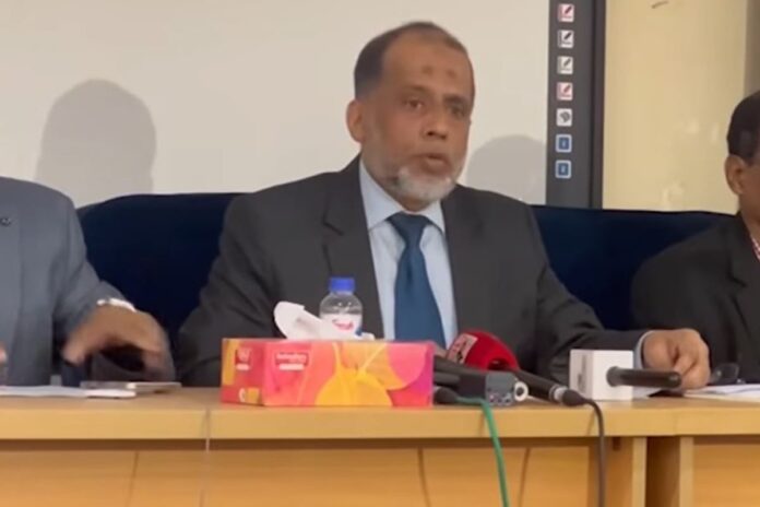 বেতন কমিশন থেকে হঠাৎ মাকছুদুর রহমানের পদত্যাগ