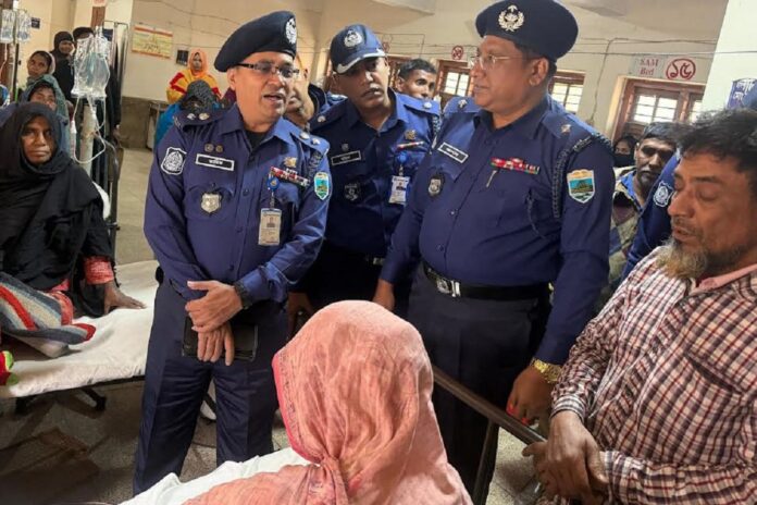 নওগাঁয় সন্তানকে নদীতে ফেলে থানায় গিয়ে গ্রেপ্তারের দাবি করলেন মা