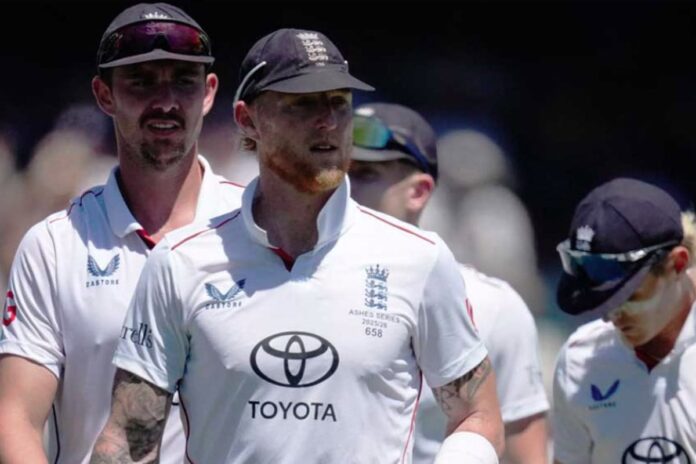 ইংল্যান্ড দলের ওপর ‘মিডনাইট কারফিউ’