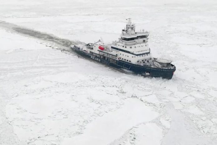 কেন ফিনল্যান্ড থেকে আইসব্রেকার কিনছে যুক্তরাষ্ট্র?