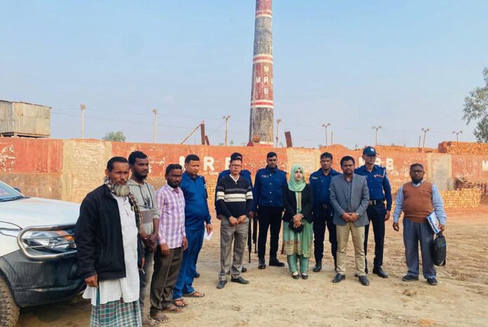 কুড়িগ্রামে দুই ইটভাটায় জরিমানা