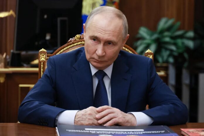 গ্রিনল্যান্ডের দাম ১ বিলিয়ন ডলার, ট্রাম্পের হয়ে ডেনমার্ককে পুতিনের খোঁচা