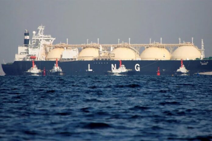 জাতীয় গ্রিডে কমেছে এলএনজি সরবরাহ, বাড়বে ভোগান্তি