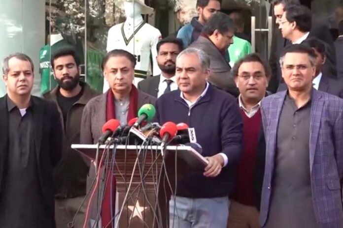 বিশ্বকাপ ইস্যু: বাংলাদেশ প্রসঙ্গে যা বললেন পিসিবি চেয়ারম্যান