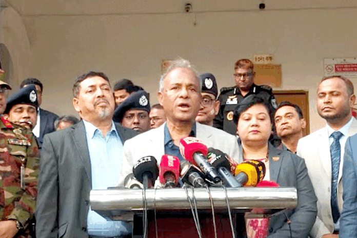 নির্বাচনে কেন্দ্র দখলের চেষ্টা করলে কোনো ছাড় নয়: স্বরাষ্ট্র উপদেষ্টা