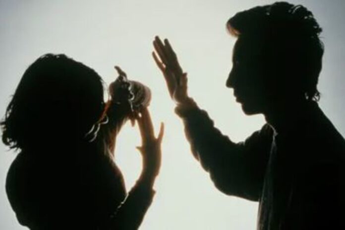 পারিবারিক কলহ কত ভয়ঙ্কর!