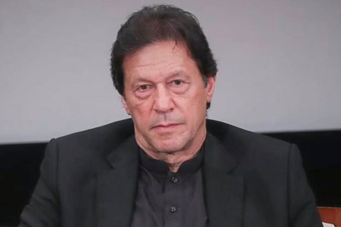 ইমরান খানের ব্যক্তিগত চিকিৎসক দিয়ে চিকিৎসার আবেদন আদালতে খারিজ