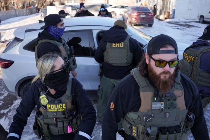 যুক্তরাষ্ট্রে বন্দুক হামলায় নিহত ২