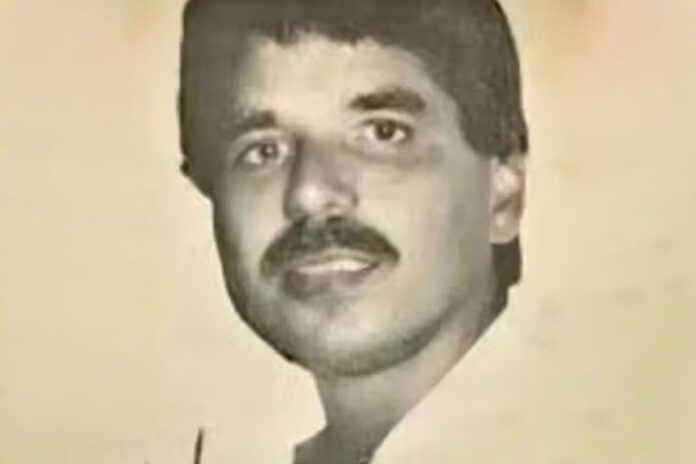 দুর্গন্ধ ছড়িয়ে পড়লে পুলিশে খবর, বাড়ি থেকে বলিউড নির্মাতার মরদেহ উদ্ধার