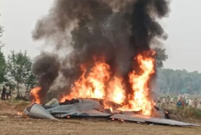 1771580325-4c93568c26d7eaa3290fb07d48eb74ba ইরানে সামরিক বিমান বিধ্বস্ত হয়ে পাইলট নিহত