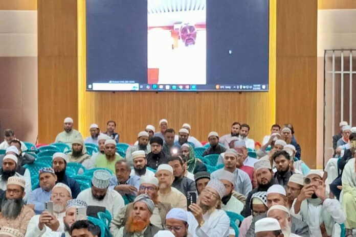 1771761229-26eda6dff4a8325511bc7731c3fc828e মা-বাবার মতো হজযাত্রীদের খেদমত করতে হবে : ধর্মমন্ত্রী