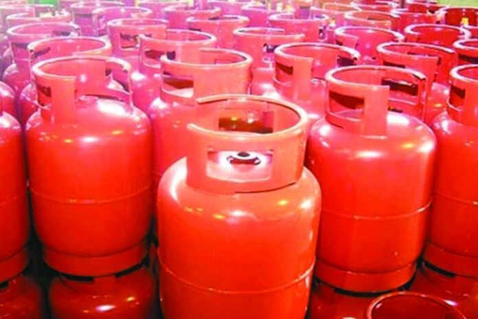 1771928884-20c8bfc03c3ce689dab2548422bb6c8c এলপি গ্যাসের দাম কমল