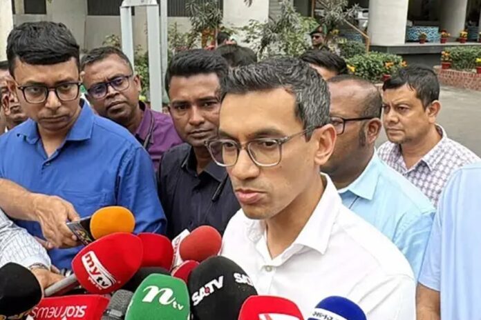 1771941298-ac3aaa6600cc1ad2d55755ec714a5567 জাতীয় স্বার্থ সুরক্ষিত থাকলেই কেবল বন্দর পরিচালনার চুক্তি : আশিক চৌধুরী