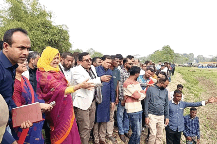 বিশ্বনাথে খাল পুনঃখনন উদ্বোধন করলেন সংসদ সদস্য লুনা