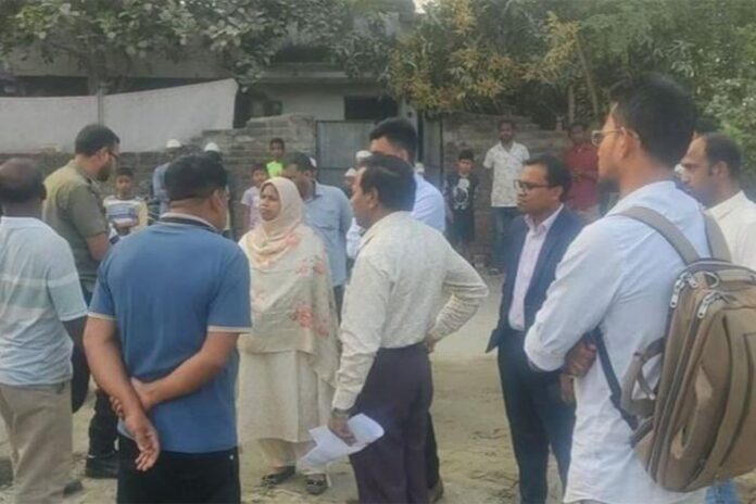 1771958691-04cf77b7e36bd8ffa6ee87cd804af410 রাজশাহীতে অবৈধ পুকুর ভরাট বন্ধে প্রশাসনের অভিযান