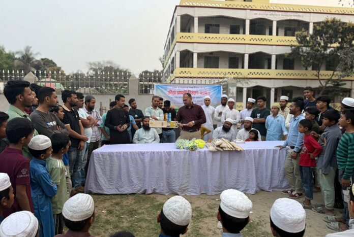 মুন্সীগঞ্জে ক্রীড়া সামগ্রী বিতরণ