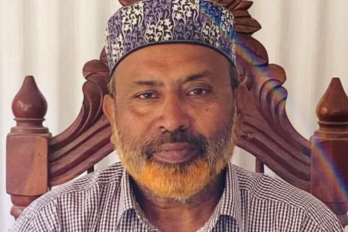 বেড়িবাঁধের গাছ কাটার অভিযোগে মিঠামইন বিএনপির সাবেক সভাপতি জাহাঙ্গীর গ্রেফতার
