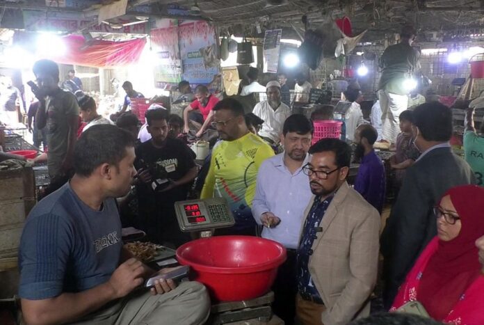 1772032616-f78c875812062221160ef423abb93df8 রংপুরে ভোক্তা অধিকারের অভিযান, জরিমানা