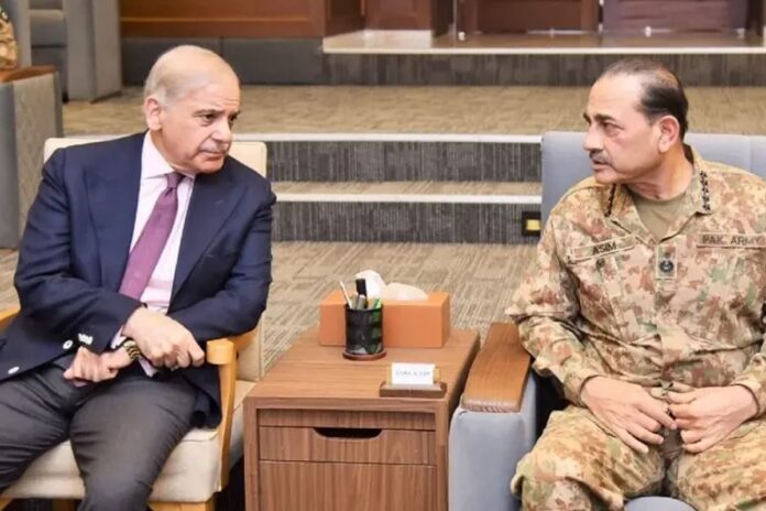 সেনাসদর পরিদর্শন করে আফগানদের শাহবাজের কড়া হুঁশিয়ারি