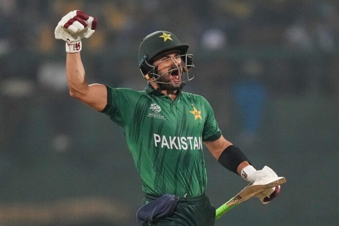 1772304047-a4942ff9f9bda20532d9fcb72ddcbb75 এক বিশ্বকাপে দুই সেঞ্চুরি ও সর্বোচ্চ রান, ইতিহাসে সাহিবজাদা